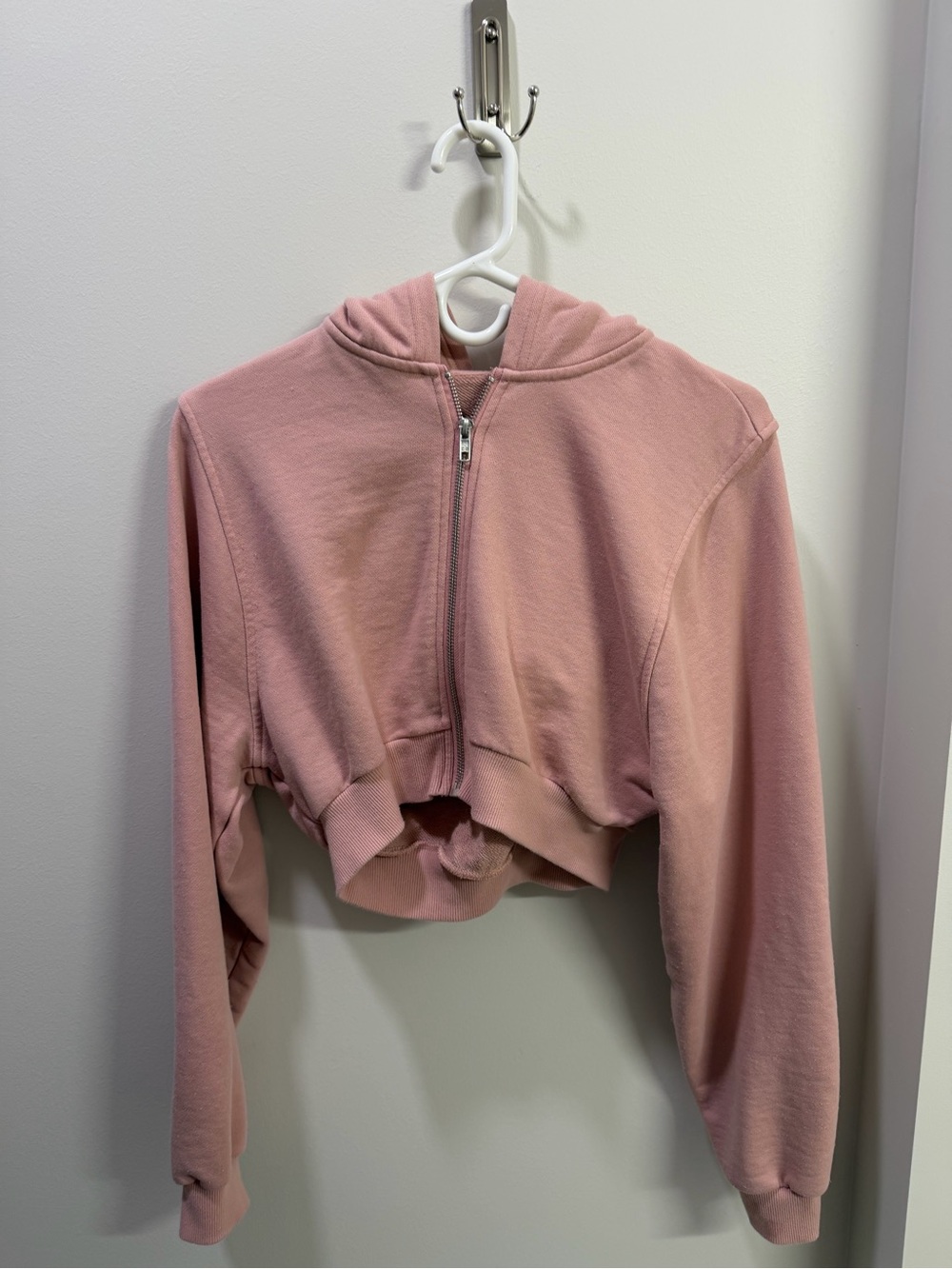 ALO Yoga Mauve Cropped Zip Hoodie